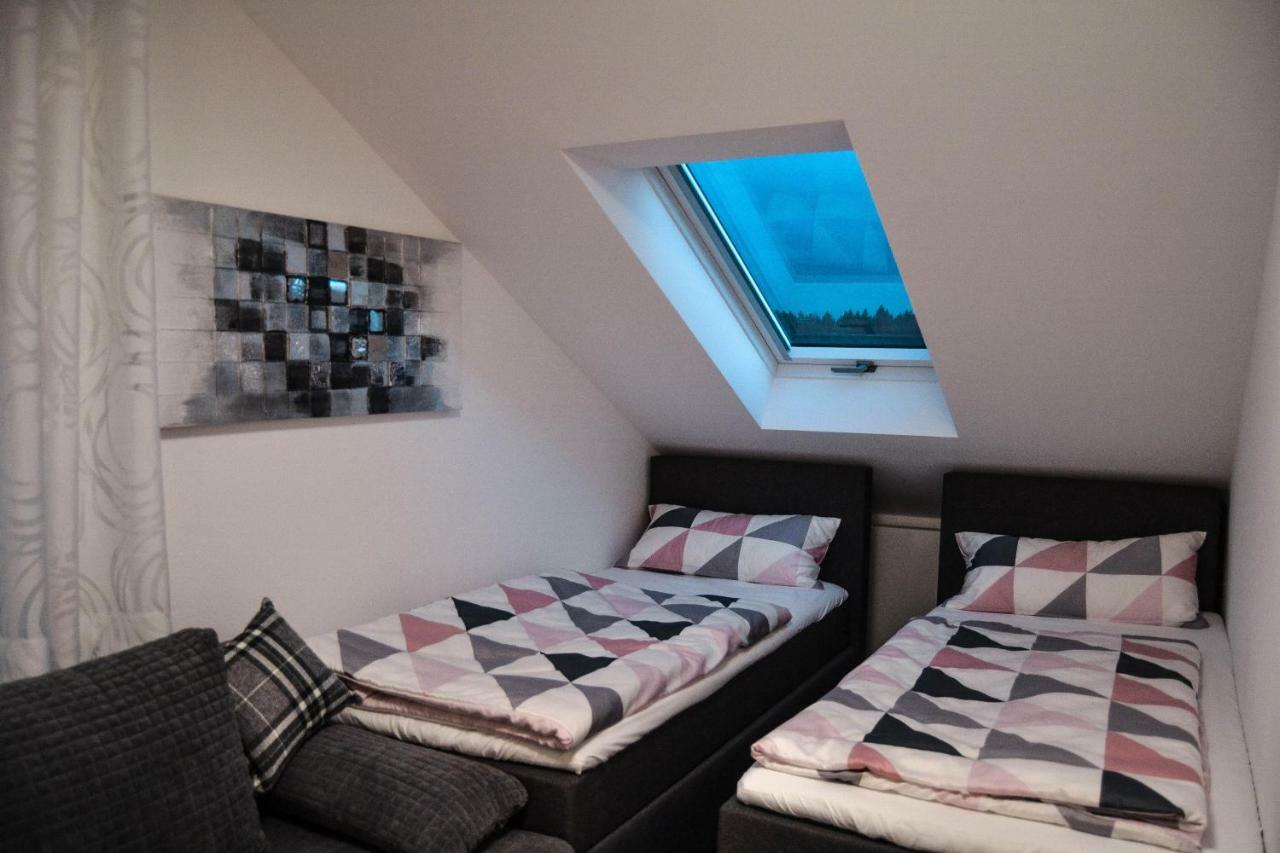 Tannenblick-Franken Apartamento Egloffstein Exterior foto